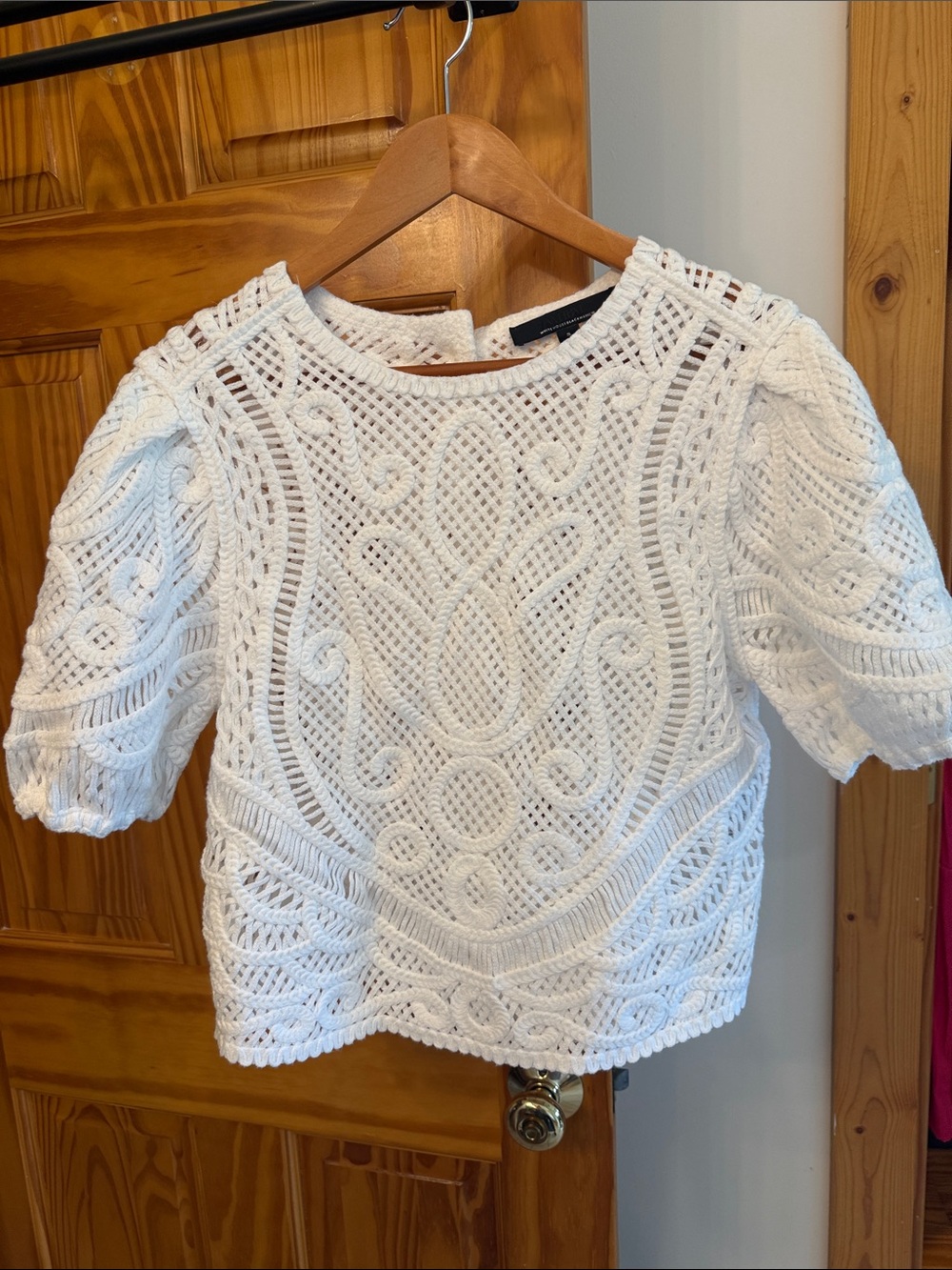 NWOT WHBM White Crochet Knit Short Sleeve Top